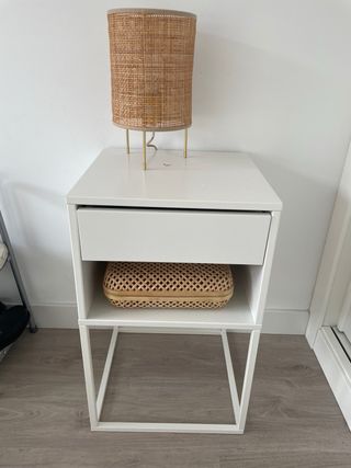 Tavolino bianco di Ikea