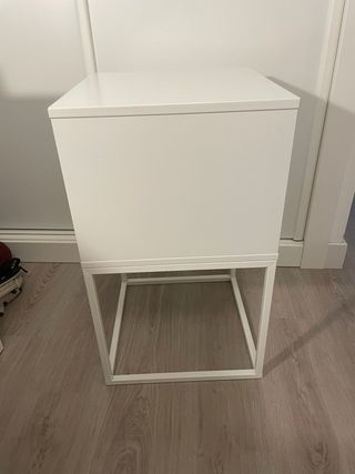 Tavolino bianco di Ikea