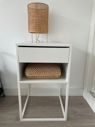 Tavolino bianco di Ikea