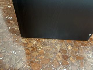 Cajonera marrón de madera