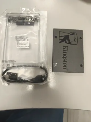 SSD Externo Kingston 240GB Regalo carcasa y cable