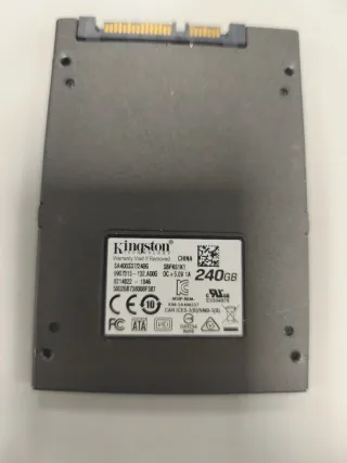 SSD Externo Kingston 240GB Regalo carcasa y cable