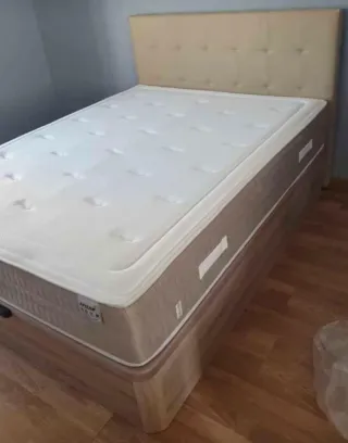 Canapés y colchones nuevos