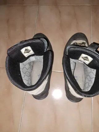 Botas Bestard Beige y Negro