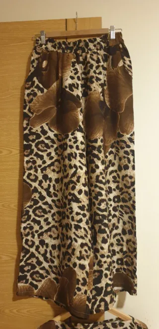 Conjunto estampado floral y leopardo