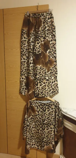 Conjunto estampado floral y leopardo