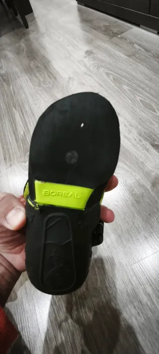 Pies de gato niño talla 27/28 Boreal Ninja Jr.