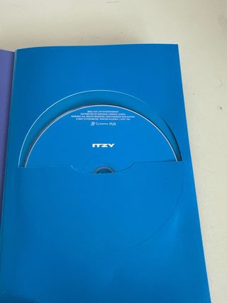 Photobook ITZY Born To Be