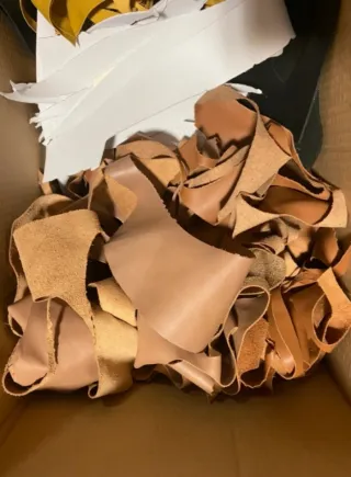 2 kg retales cuero curtido