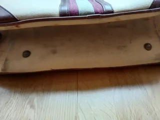 Maleta de viaje Oysho beige y marrón