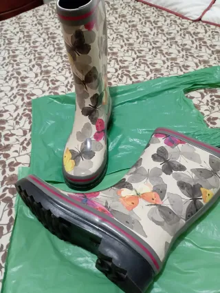 Botas de agua mariposas talla 39
