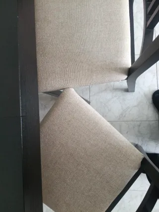 Mesa comedor extensible + 4 sill