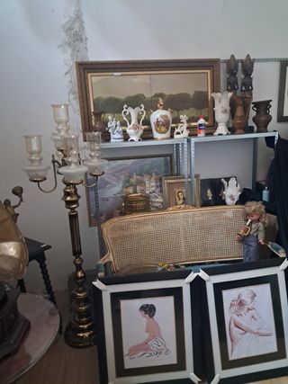 Lote de antigüedades y decoración