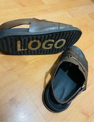 Sandalias Marrones con Hebilla