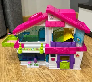 Casa de muñecas Pinypon con accesorios