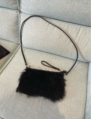 Bolso negro pelo Stradivarius