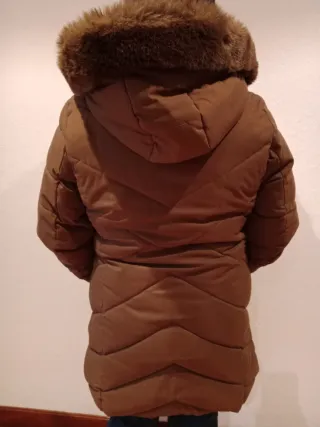 Abrigo largo plumas marrón