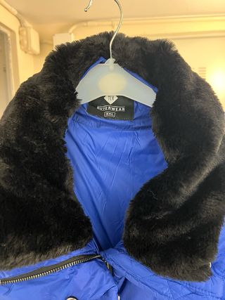 Abrigo acolchado azul