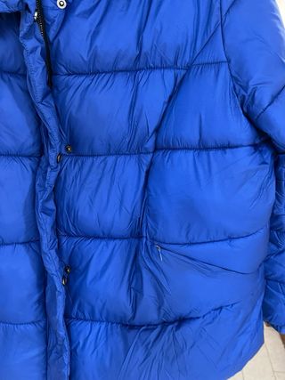 Abrigo acolchado azul