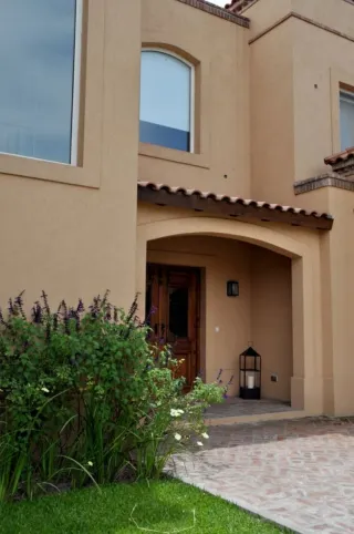 Pinturas al agua fachadas y decoración