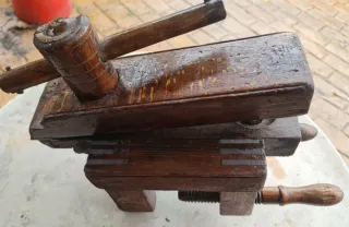 Sargento carpintero antiguo madera