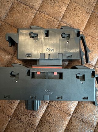 Botones elevalunas coche