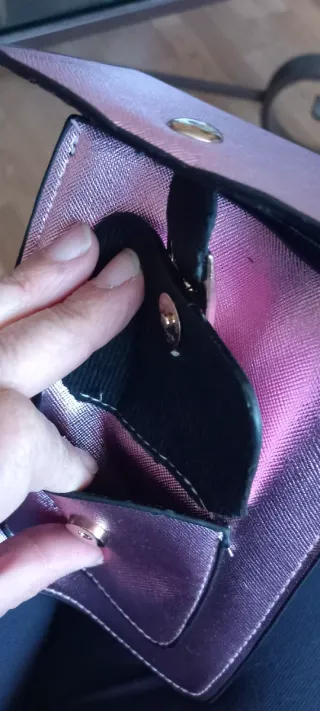 Bolso pequeño rosa y dorado