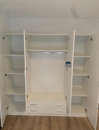 Armarios nuevos con montaje opcional