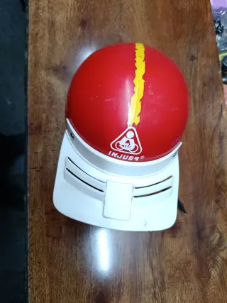 Casco infantil Injusa rojo