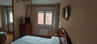 Mueble de dormitorio de madera