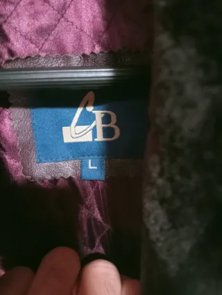 Abrigo de cuero negro talla L