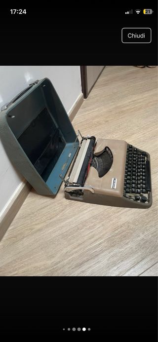 Macchina da scrivere portatile antares