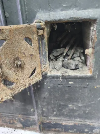 Cocina de leña antigua para restaurar EN ASTURIAS