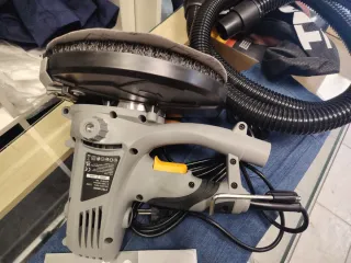 Lijadora Titan TTB715SDR 1220W Yeso