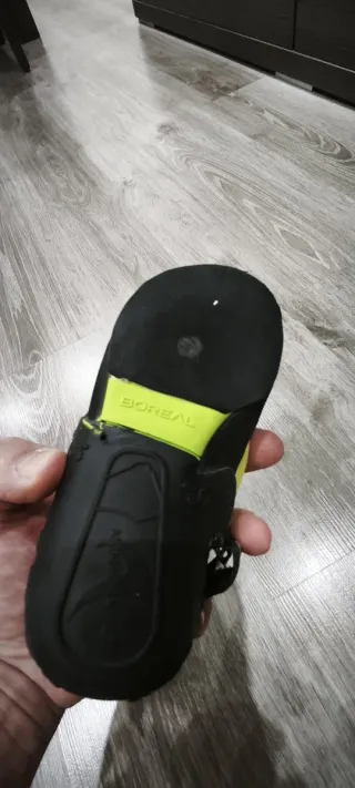 Pues de gato niño Boreal Ninja Jr Talla 27/28