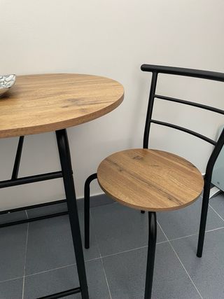 Mesa y 2 Sillas cocina