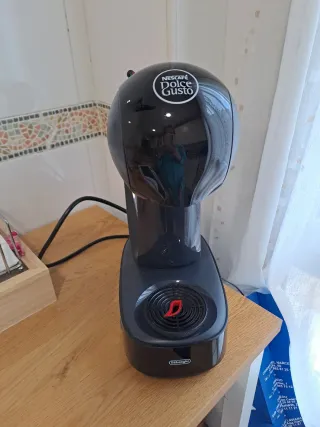 Cafetera Dolce Gusto Negra