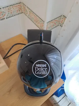 Cafetera Dolce Gusto Negra