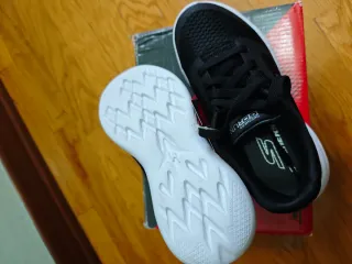 Scarpe Skechers bambino nere e bianche