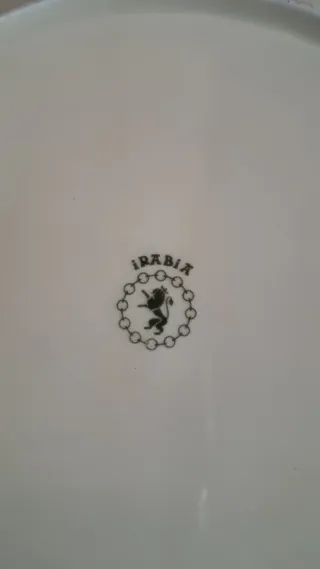 Platos llanos Irabia porcelana