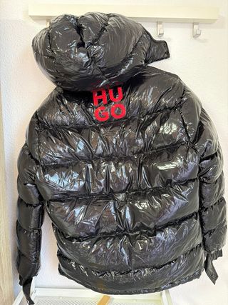Chaqueta Hugo Boss Negra Brillante Talla M