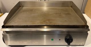 Plancha Eléctrica Profesional METRO