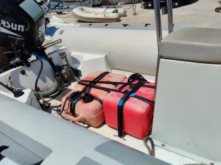 Lancha TIGER 500 DIVE MASTER