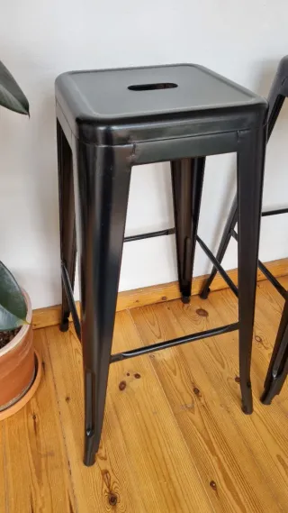Taburetes (2) altos acero | Bar stools (2)