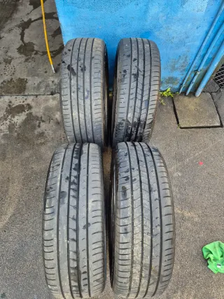 4 NEUMÁTICOS KUMHO 215/60 R17 96H
