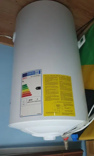 Termo Eléctrico Giatsu GIA-TV-50CAPRIECO