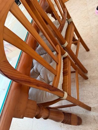 Mesa Comedor Cristal y Madera con Sillas