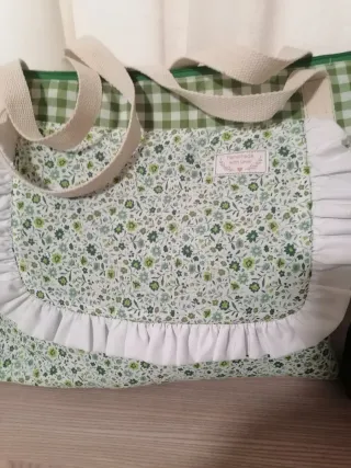 Conjunto de Bolsa Maternal y 3  neceseres.
