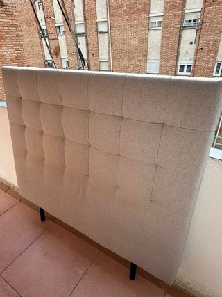 Cabecero de cama gris