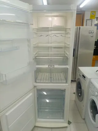 Nevera Electrolux Combi 185/60cm con garantía
